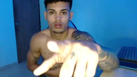 master_black777 online show from April 25, 2026, 1:41 pm