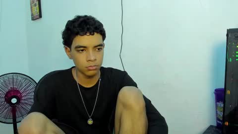 Snapshot of master_boy28 chatting on February 18, 2025, 5:31 pm master_boy28 online show from February 18, 2025, 5:31 pm