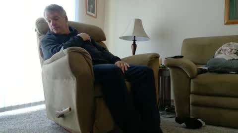 Snapshot of master_thorn chatting on December 17, 2025, 2:45 pm Master Thorn online show from December 17, 2025, 2:45 pm