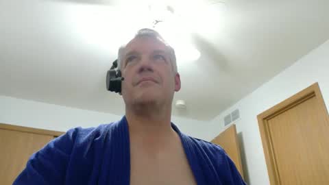 Snapshot of master_thorn chatting on January 11, 2026, 4:06 am Master Thorn online show from January 11, 2026, 4:06 am