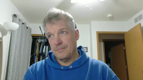 Snapshot of master_thorn chatting on February 2, 2026, 2:43 am Master Thorn online show from February 2, 2026, 2:43 am