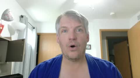 Snapshot of master_thorn chatting on March 7, 2026, 6:38 pm Master Thorn online show from March 7, 2026, 6:38 pm