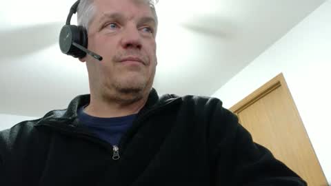 Snapshot of master_thorn chatting on April 2, 2026, 2:20 am Master Thorn online show from April 2, 2026, 2:20 am