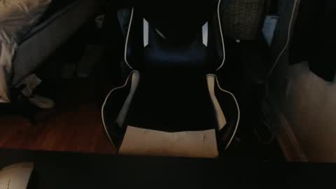 Snapshot of masterbatemike1 chatting on November 1, 2025, 11:18 pm MasterbateMike online show from November 1, 2025, 11:18 pm