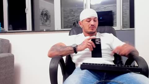 masterchris12 online show from December 11, 2024, 12:12 am