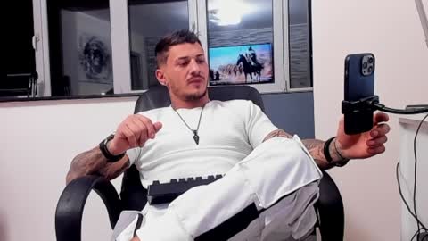 masterchris12 online show from December 11, 2024, 8:28 pm