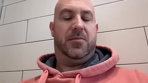 Snapshot of masterclass69er chatting on November 6, 2025, 9:43 am Bob online show from November 6, 2025, 9:43 am