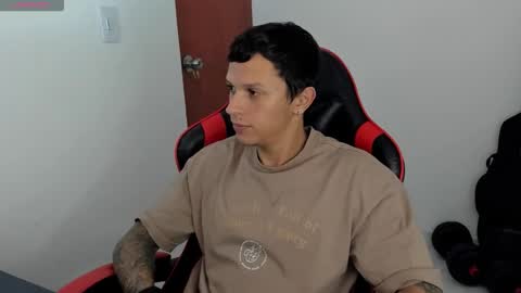 Snapshot of masterdave7 chatting on September 14, 2025, 1:21 pm Dave online show from September 14, 2025, 1:21 pm