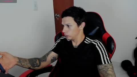 Snapshot of masterdave7 chatting on September 19, 2025, 12:28 pm Dave online show from September 19, 2025, 12:28 pm