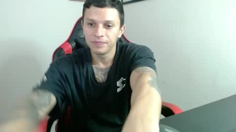 Snapshot of masterdave7 chatting on November 12, 2025, 7:03 pm Dave online show from November 12, 2025, 7:03 pm