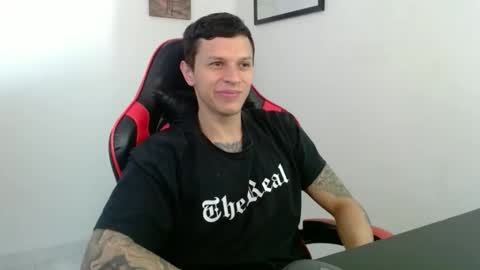 Snapshot of masterdave7 chatting on November 13, 2025, 11:53 am Dave online show from November 13, 2025, 11:53 am