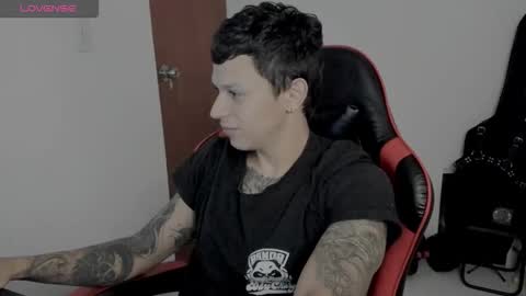 Snapshot of masterdave7 chatting on November 21, 2025, 10:25 am Dave online show from November 21, 2025, 10:25 am