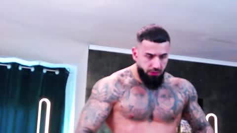 Snapshot of masterkingofmuscle chatting on February 4, 2025, 1:16 pm masterkingofmuscle online show from February 4, 2025, 1:16 pm