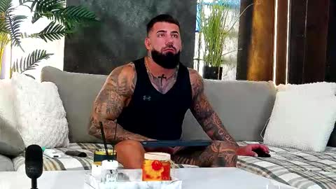 Snapshot of masterkingofmuscle chatting on September 22, 2025, 8:49 am masterkingofmuscle online show from September 22, 2025, 8:49 am