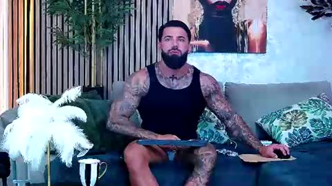 Snapshot of masterkingofmuscle chatting on July 21, 2026, 7:54 am masterkingofmuscle online show from July 21, 2026, 7:54 am