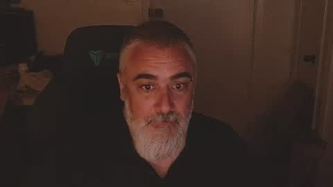 Snapshot of mastermcgirt chatting on June 19, 2026, 4:28 am Dave online show from June 19, 2026, 4:28 am