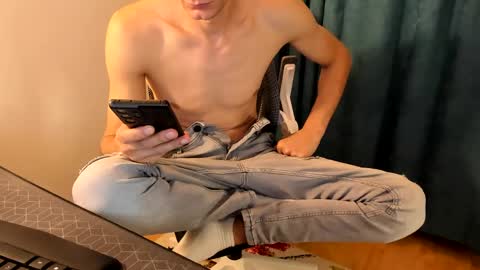 Snapshot of mastermiko chatting on December 1, 2024, 11:14 pm Silly Rabbit online show from December 1, 2024, 11:14 pm