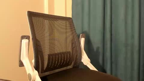 Snapshot of mastermiko chatting on February 9, 2025, 11:57 pm Silly Rabbit online show from February 9, 2025, 11:57 pm