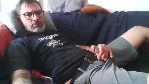 Snapshot of masterp17 chatting on October 15, 2025, 3:12 pm Master P online show from October 15, 2025, 3:12 pm