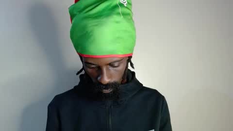 Snapshot of masterr_bate chatting on October 8, 2025, 2:53 am Marl online show from October 8, 2025, 2:53 am