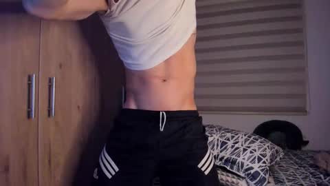 mastrangelo_x online show from October 12, 2025, 3:38 am