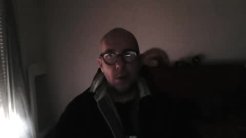 Snapshot of mat11efou chatting on May 18, 2026, 5:57 am mat11efou online show from May 18, 2026, 5:57 am