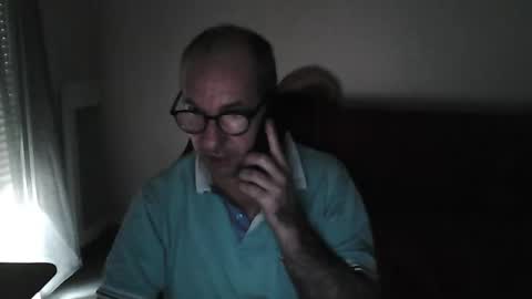 Snapshot of mat11efou chatting on June 8, 2026, 6:19 pm mat11efou online show from June 8, 2026, 6:19 pm