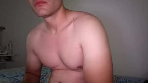 Snapshot of mateo2803 chatting on May 17, 2026, 6:55 am mateo2803 online show from May 17, 2026, 6:55 am
