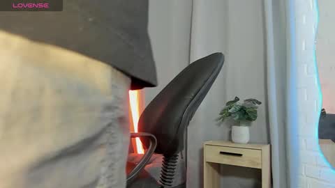 MATEO HUNTER online show from November 10, 2025, 3:16 am