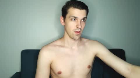 mateo_zeus online show from January 4, 2025, 12:05 pm