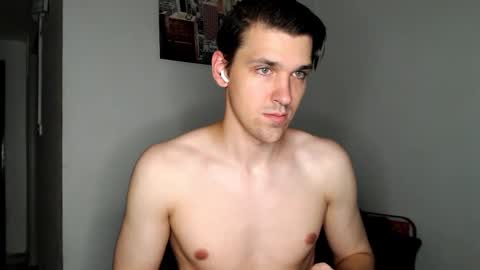 mateo_zeus online show from March 3, 2025, 3:19 am