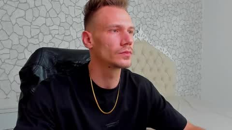 Snapshot of mateobenjamin chatting on December 2, 2024, 3:47 pm MateoBenjamin online show from December 2, 2024, 3:47 pm