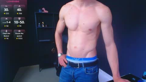 Snapshot of mateobenjamin chatting on May 13, 2026, 10:12 am MateoBenjamin online show from May 13, 2026, 10:12 am