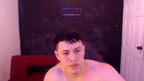 Snapshot of mateosexyhot22 chatting on June 3, 2026, 1:25 pm Mateo online show from June 3, 2026, 1:25 pm