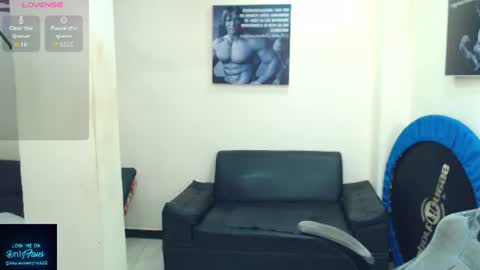 Snapshot of mateosexyhot22 chatting on June 19, 2026, 6:23 pm Mateo online show from June 19, 2026, 6:23 pm