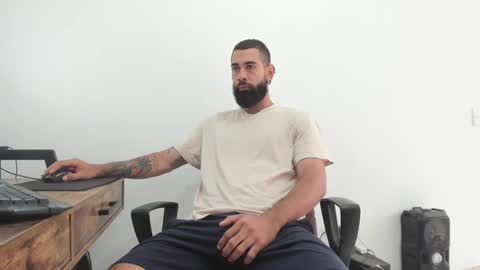 Matheus     online show from December 11, 2024, 2:11 pm