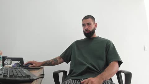 Matheus     online show from January 3, 2025, 3:44 pm