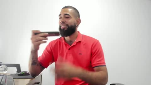 Matheus     online show from January 18, 2025, 9:55 pm