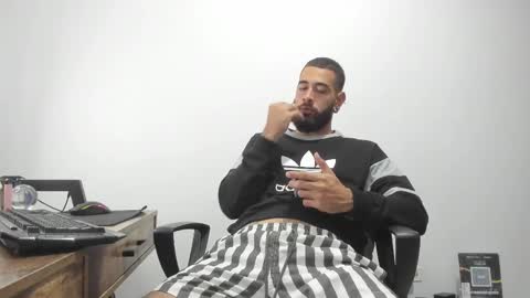 Matheus     online show from February 13, 2025, 10:43 pm