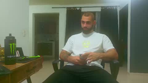 Snapshot of matheusbeard2 chatting on July 2, 2026, 12:32 am Matheus online show from July 2, 2026, 12:32 am