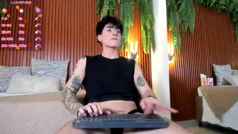 Snapshot of mathew_stardust chatting on February 8, 2026, 12:03 am Mathew Stardust online show from February 8, 2026, 12:03 am