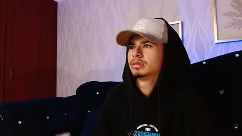 Snapshot of mathewadams chatting on November 14, 2025, 6:39 pm Mathew online show from November 14, 2025, 6:39 pm