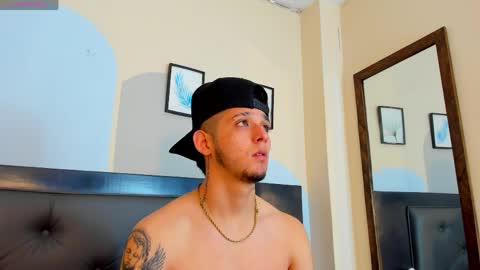 mathewboy2 online show from April 25, 2026, 11:35 am