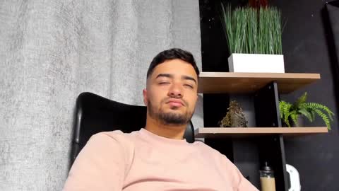 Snapshot of mathews_colton1 chatting on December 6, 2024, 11:44 am Mathews online show from December 6, 2024, 11:44 am