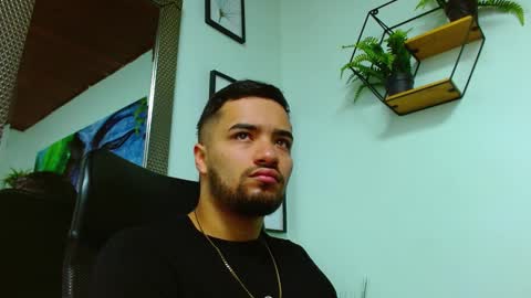 Snapshot of mathews_colton1 chatting on February 12, 2025, 11:29 am Mathews online show from February 12, 2025, 11:29 am