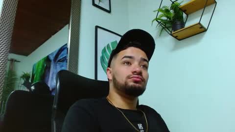 Snapshot of mathews_colton1 chatting on February 19, 2025, 11:49 am Mathews online show from February 19, 2025, 11:49 am