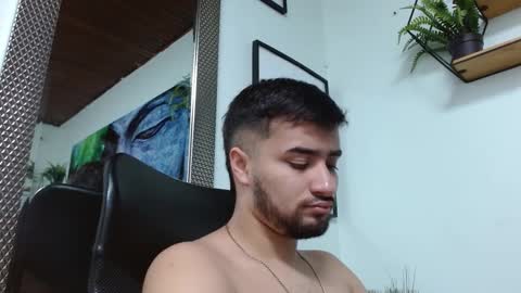 Snapshot of mathews_colton1 chatting on February 21, 2025, 11:44 am Mathews online show from February 21, 2025, 11:44 am