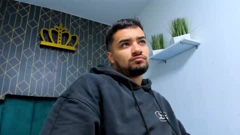 Snapshot of mathews_colton1 chatting on November 21, 2025, 11:42 am Mathews online show from November 21, 2025, 11:42 am