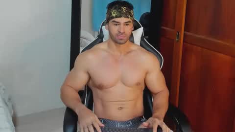 mathews_smith online show from February 18, 2026, 11:17 am