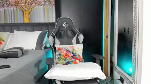 Snapshot of mathias_dawson chatting on December 13, 2025, 11:10 pm Mathias Dawson online show from December 13, 2025, 11:10 pm